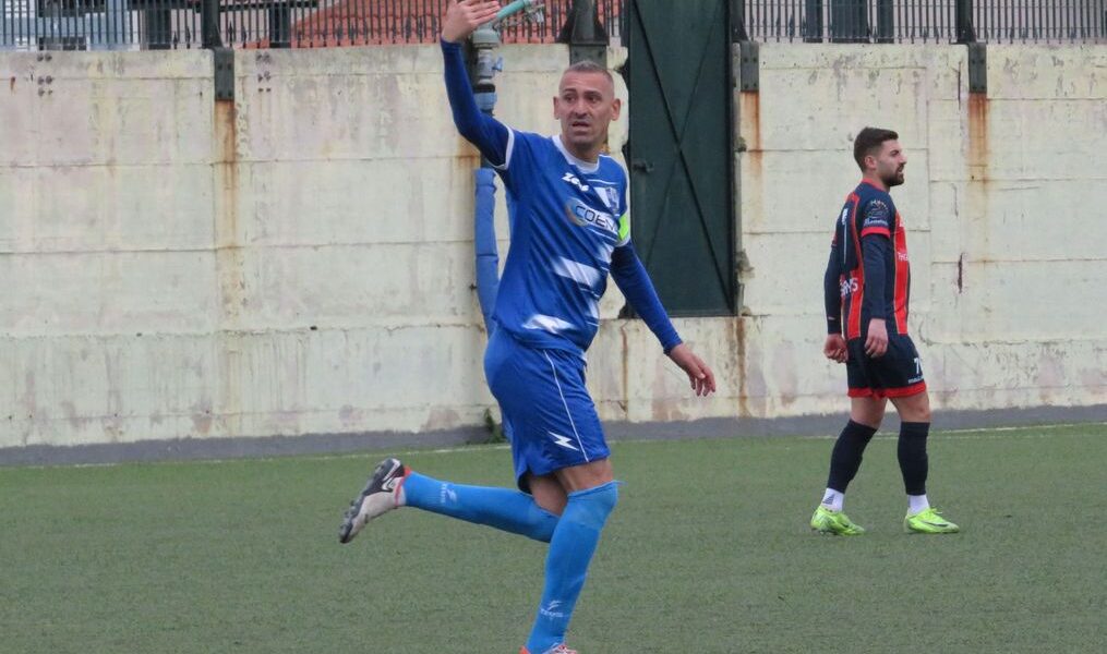 montecalcio,-show-di-gigi-castaldo:-la-sua-tripletta-ferma-la-capolista-afragolese