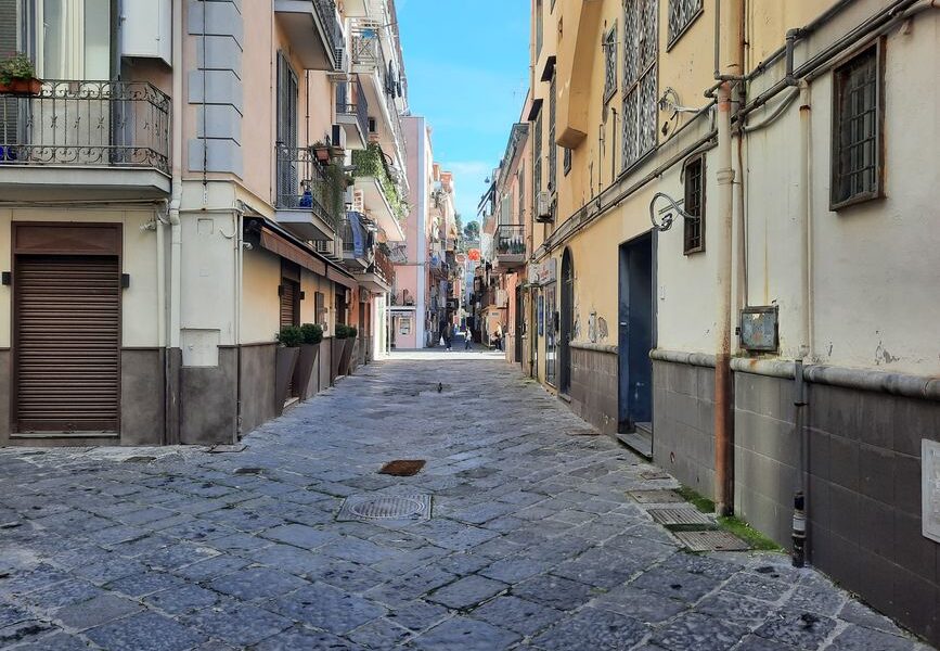 pozzuoli|-lo-sciame-sismico-prosegue-senza-sosta:-203-terremoti-da-sabato-pomeriggio