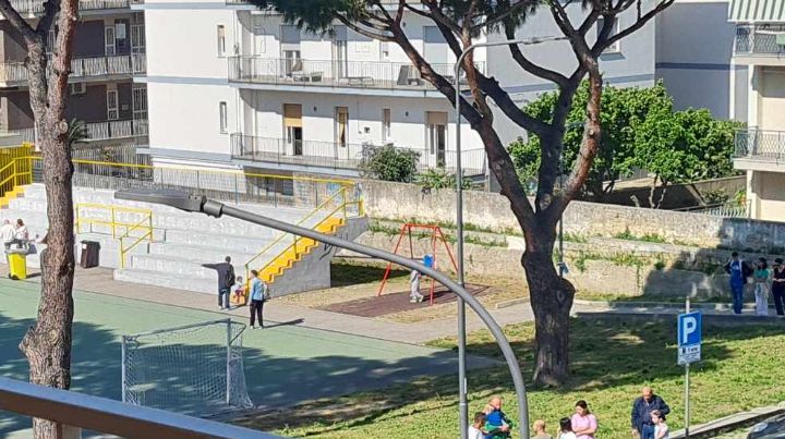 pozzuoli|-“cerchiamo-casa-in-affitto,-mio-padre-e-disabile.-rifiutati-perche-abbiamo-animali”