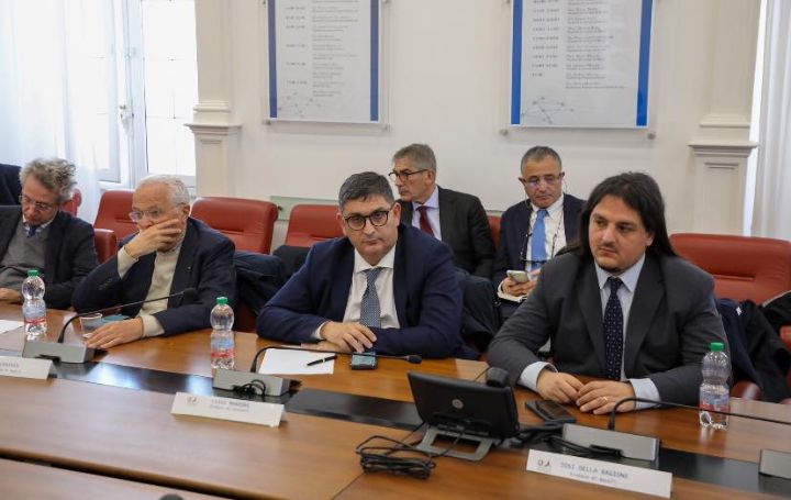 bradisismo,-nei-campi-flegrei-l’allerta-resta-di-colore-giallo