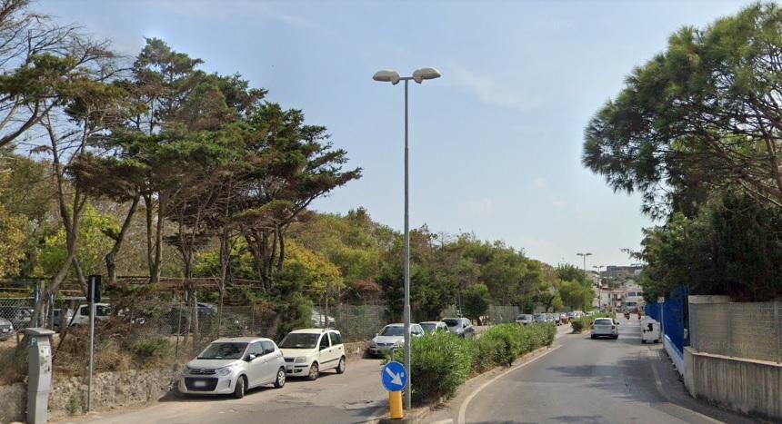 bacoli|-chiudono-i-parcheggi-privati,-aree-non-conformi-alla-destinazione-urbanistica