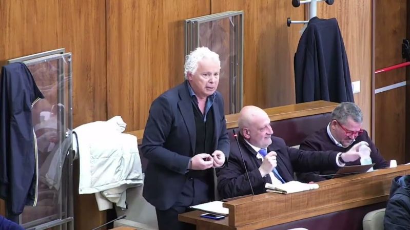 pozzuoli|-dall’opposizione-alla-maggioranza,-il-consigliere-ismeno:-“si-vedra,-siamo-ancora-nella-fase-iniziale”