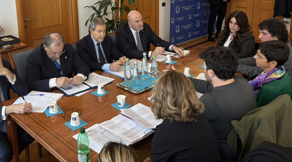 campi-flegrei,-il-ministro-musumeci-riceve-i-cittadini:-nuove-misure-all’attenzione-del-cdm
