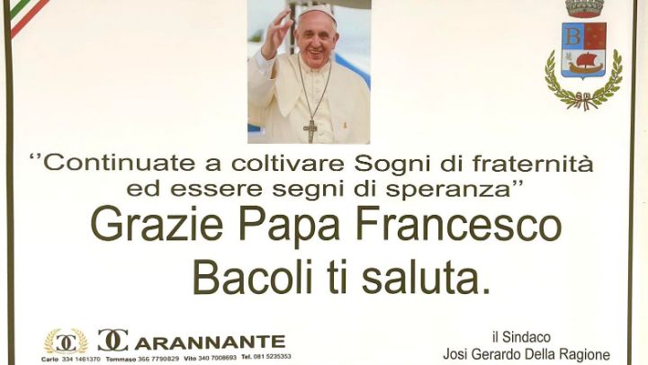 bacoli|-morto-papa-francesco,-in-citta-spuntano-manifesti-di-ringraziamento 