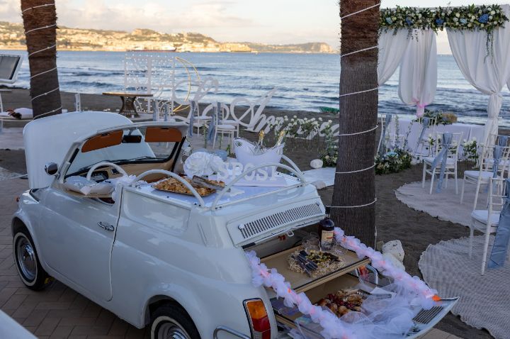 campi-flegrei-tra-le-“wedding-destination”-piu-richieste,-matrimoni-in-spiaggia-e-riti-lgbtq+