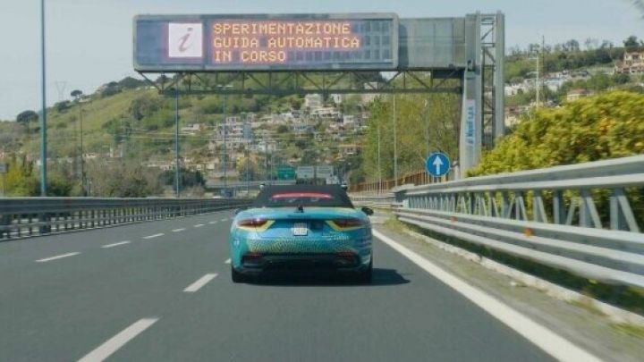 tangenziale-di-napoli,-primo-test-di-un’auto-a-guida-autonoma-tra-vomero-e-fuorigrotta 