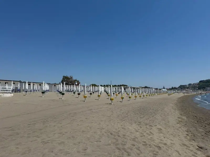 bacoli|-“il-comune-ha-dichiarato-un-falso”:-il-pappice-accusa-l’amministrazione-sul-piano-spiagge