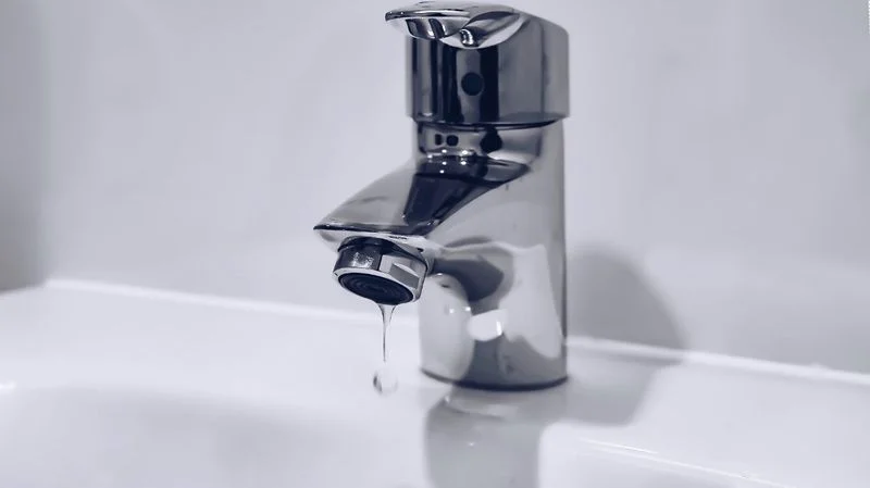 ultim’ora|-monterusciello-senz’acqua-fino-alle-6:-il-comune-avvisa-solo-11-minuti-prima